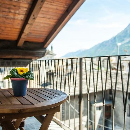 Maison Forum Apartment Аоста Екстериор снимка