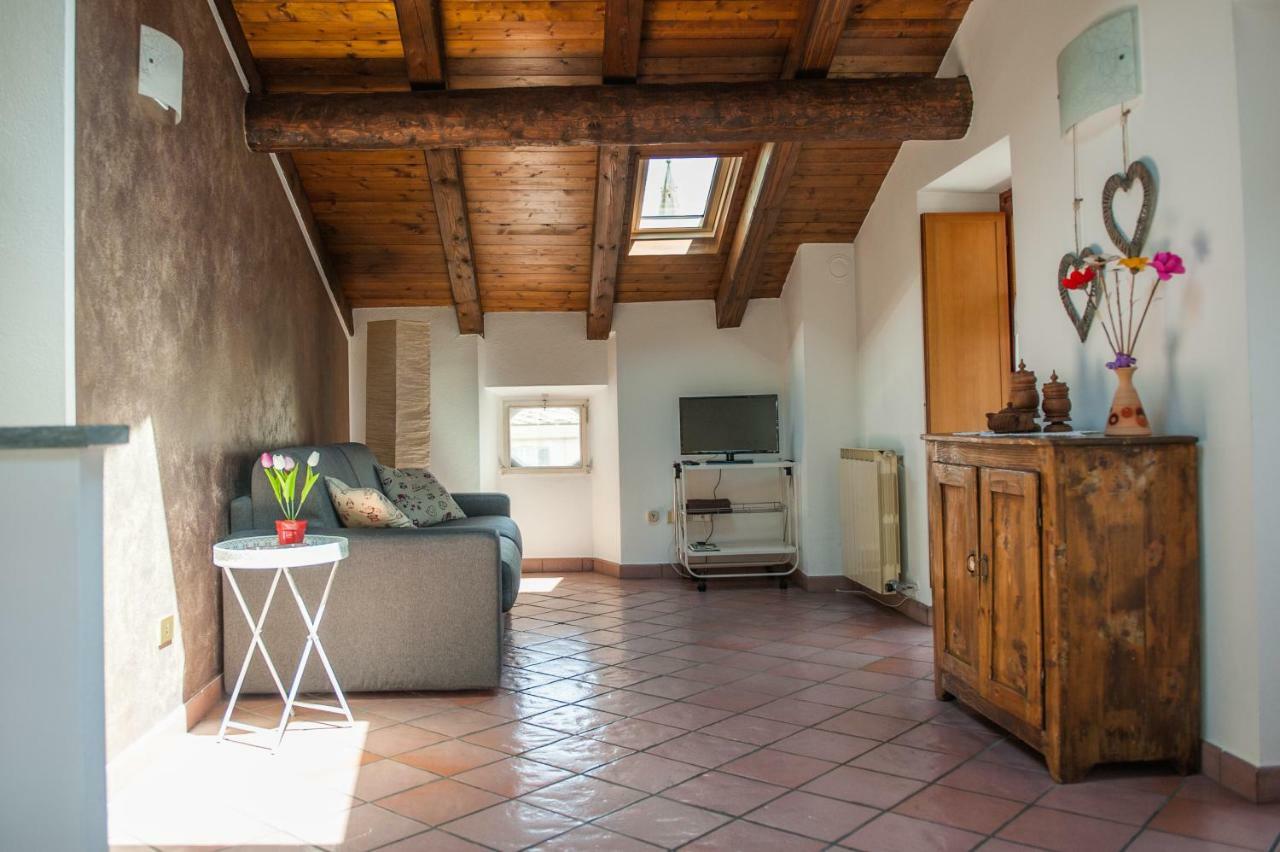 Maison Forum Apartment Аоста Екстериор снимка